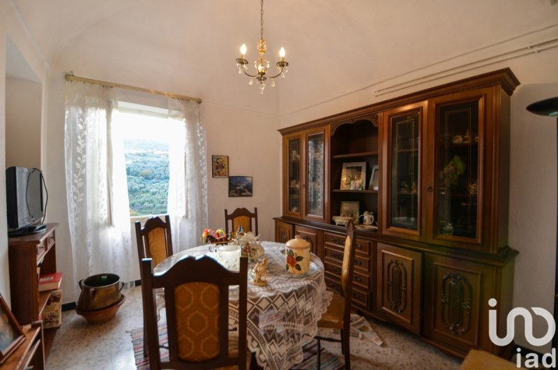 Appartement in Dolcedo