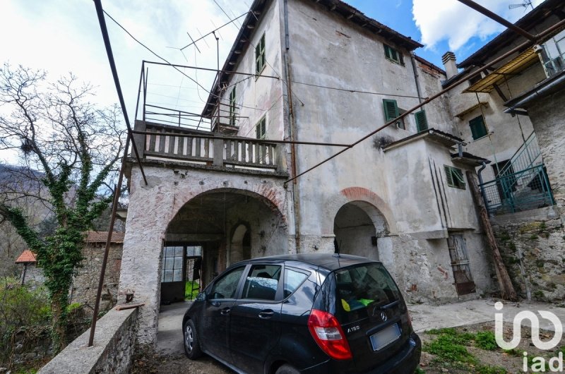 Detached house in Murialdo