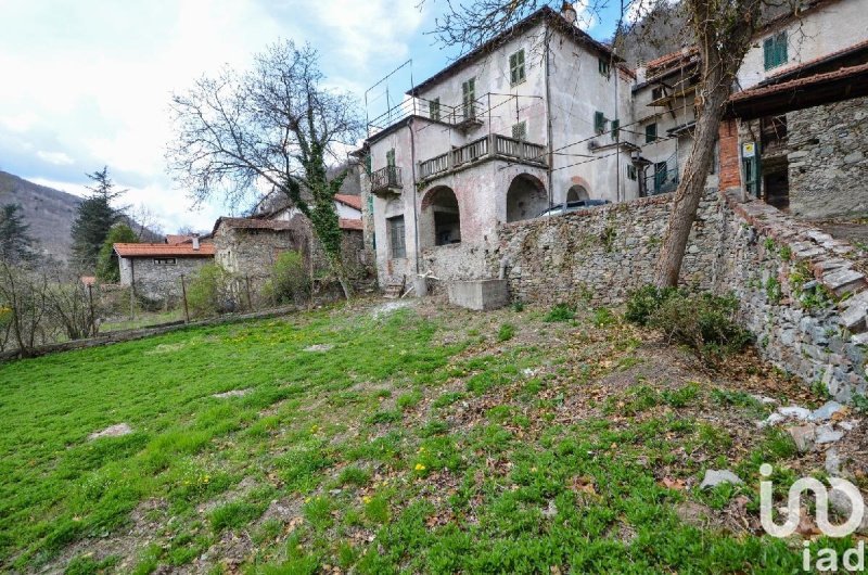 Detached house in Murialdo