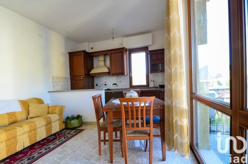 Apartamento em Millesimo