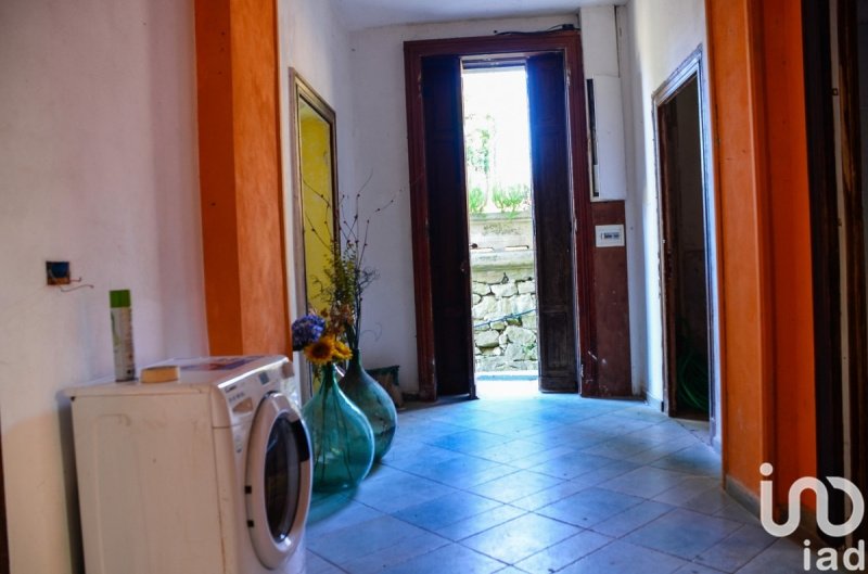 Doppelhaushälfte in Cengio