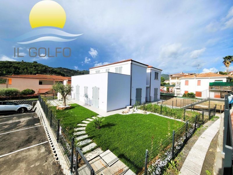 Apartamento em Diano Castello