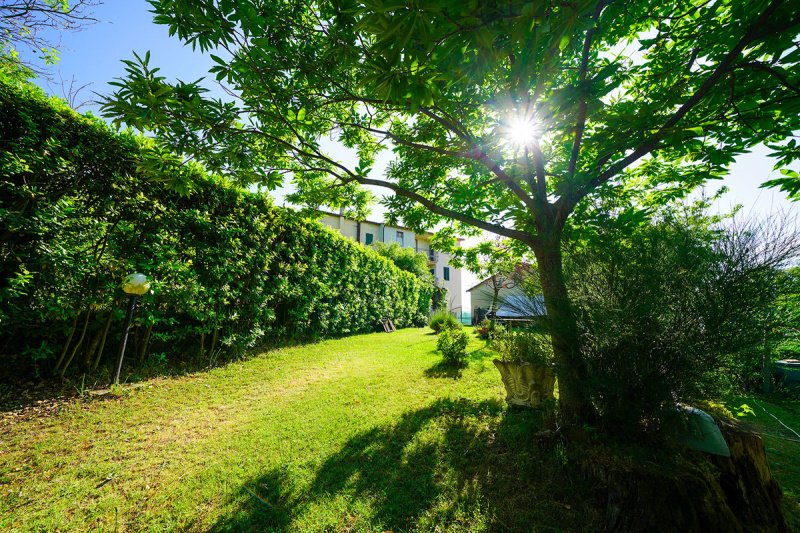 Casa geminada em Castel del Piano
