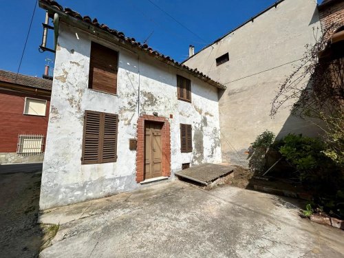 Casa geminada em Castagnole Monferrato