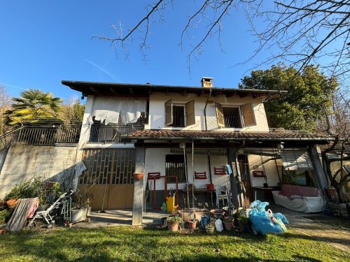 Detached house in Corsione