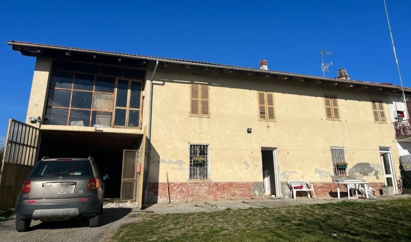 Half-vrijstaande woning in Alfiano Natta