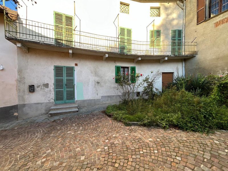 Semi-detached house in Castagnole Monferrato