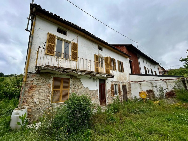 Semi-detached house in Penango