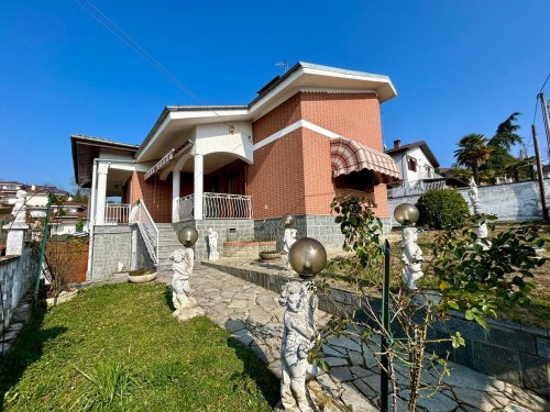 Villa in Castell'Alfero