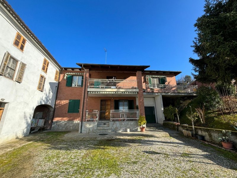 Detached house in Moncalvo