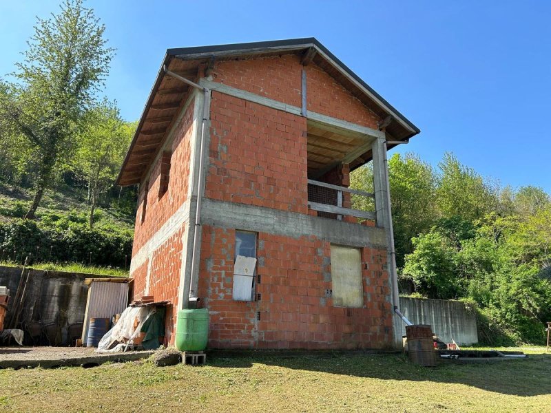 Detached house in Moncalvo