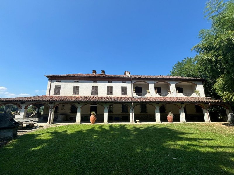 Villa i Castell'Alfero