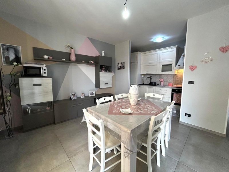 卡利亚诺半独立房屋