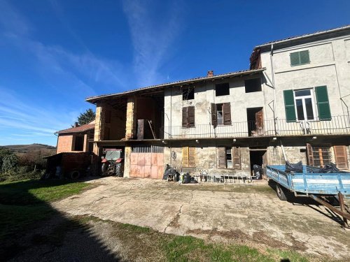Semi-detached house in Grana