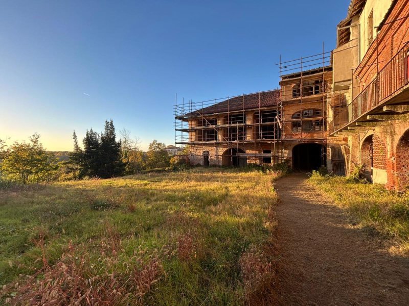 Detached house in Castagnole Monferrato