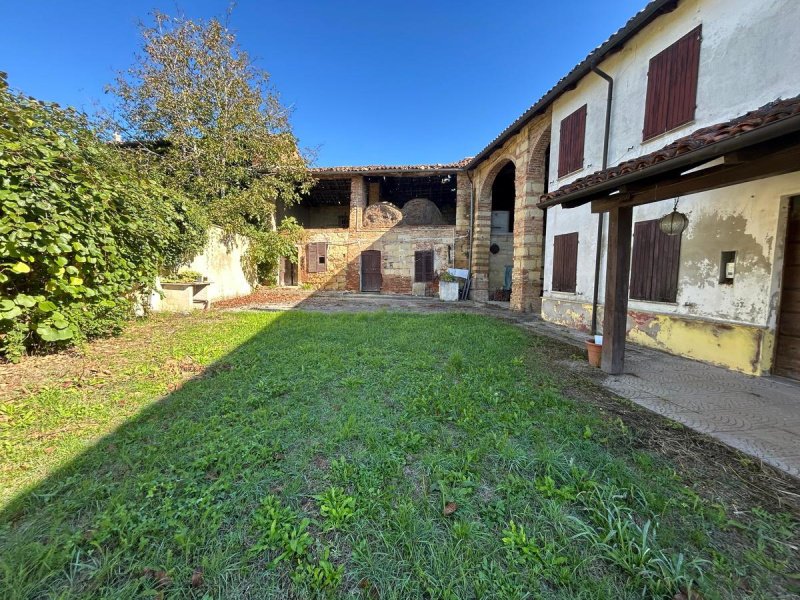 Doppelhaushälfte in Grazzano Badoglio