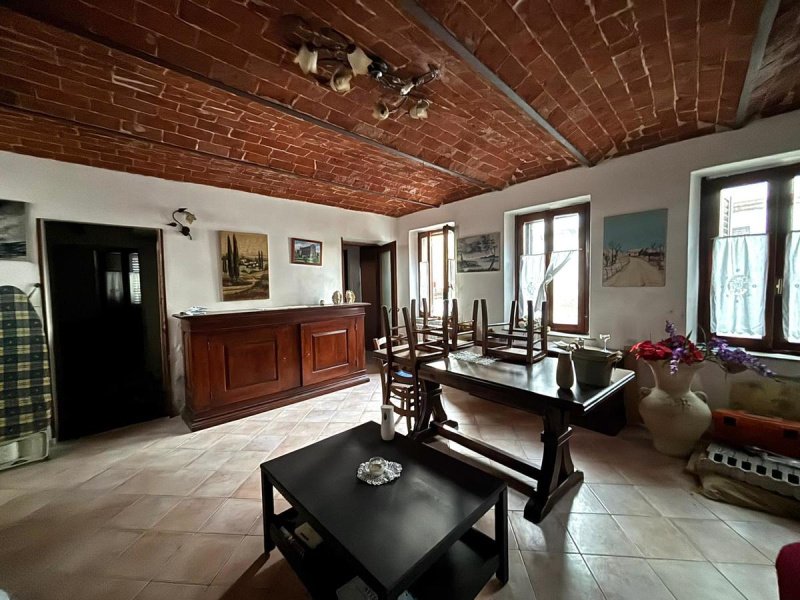 Casa geminada em Portacomaro