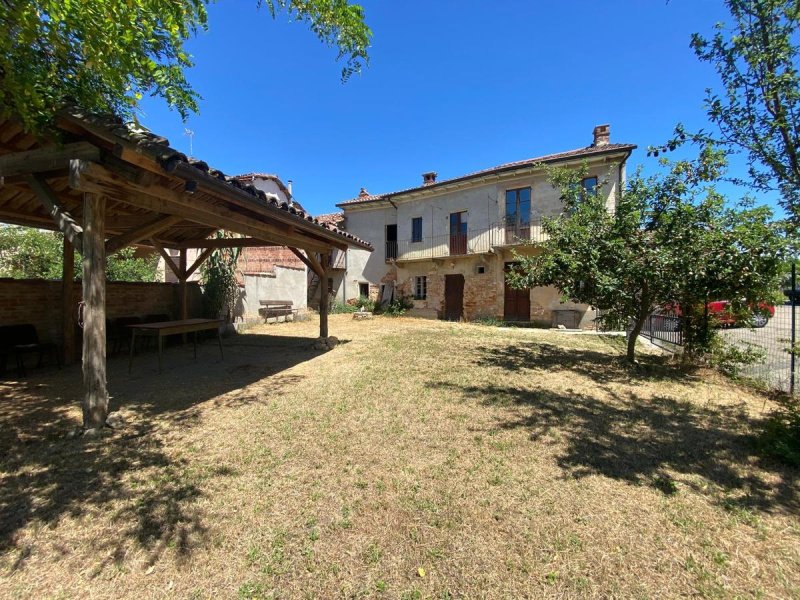 Casa geminada em Calliano