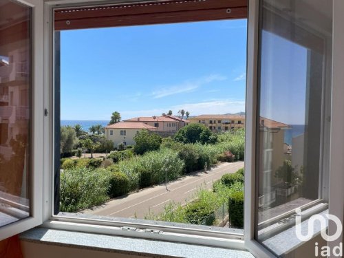 Apartamento em Santo Stefano al Mare