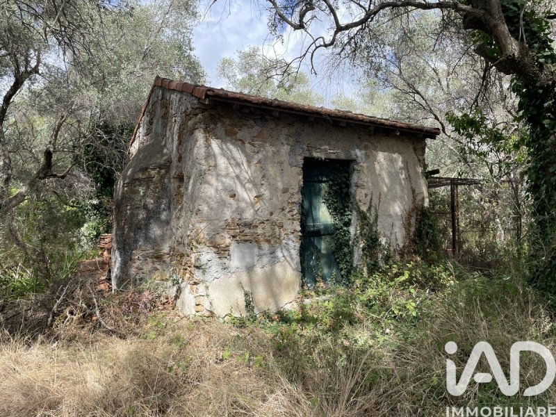 Building plot in Cipressa