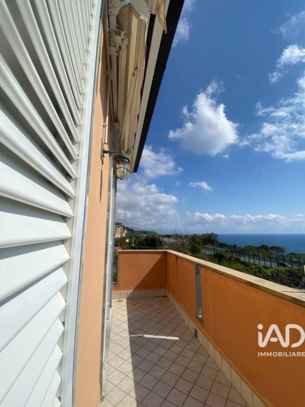 Apartamento em Varazze