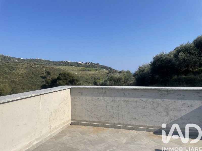 Apartamento en Civezza