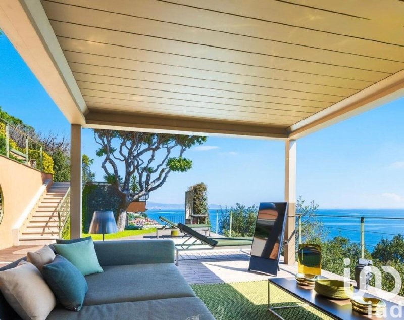 Villa in Arenzano