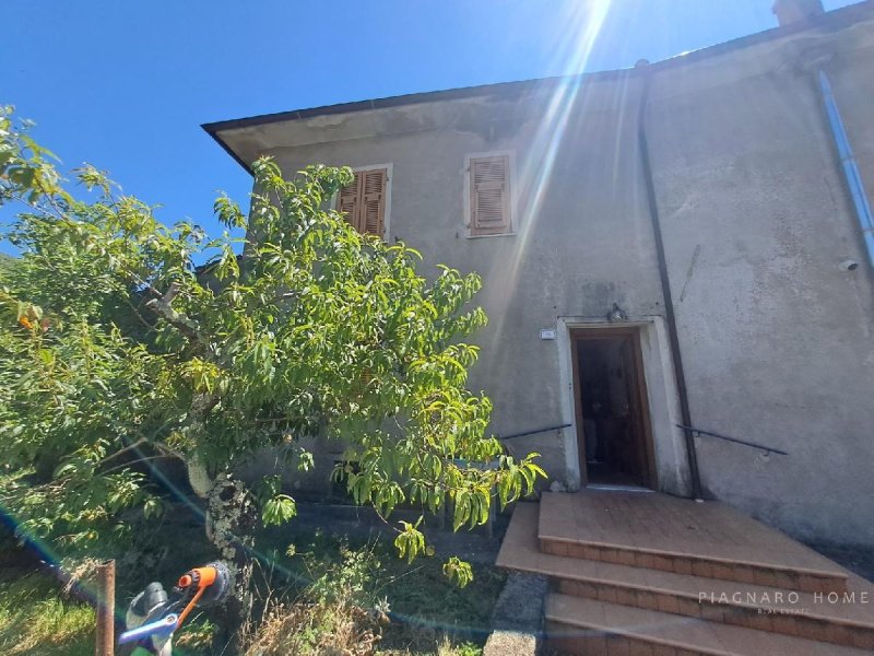 Semi-detached house in Tresana