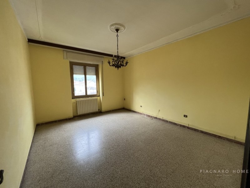 Apartamento em Pontremoli