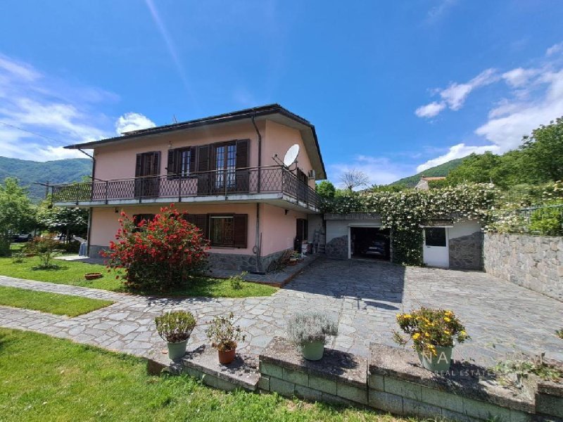 Detached house in Tresana