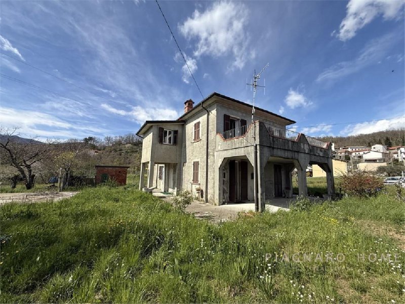 Villa i Mulazzo