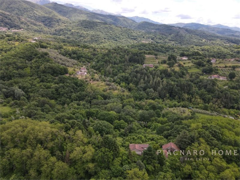 Casolare a Pontremoli