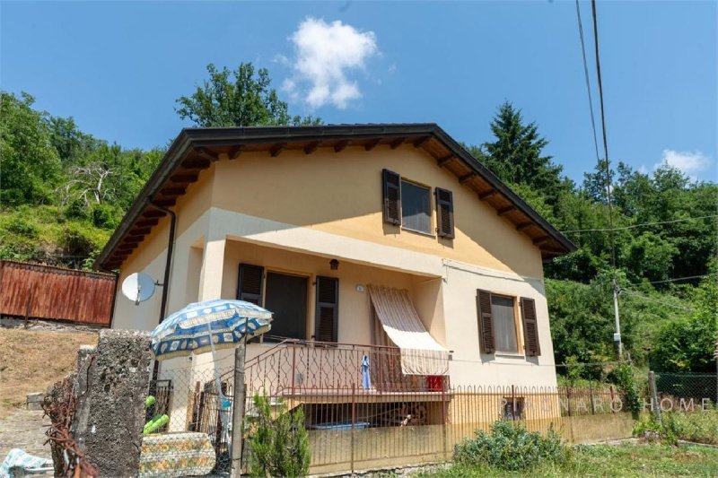 Villa i Zeri