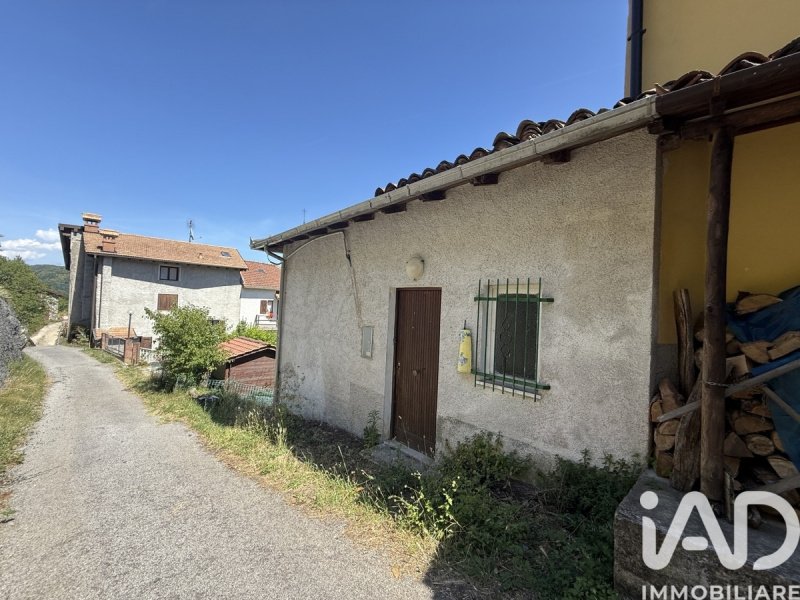 Villa i Isola del Cantone
