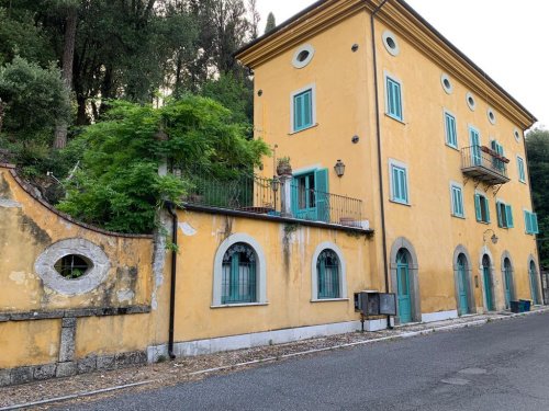Historiskt hus i Monte San Giovanni Campano