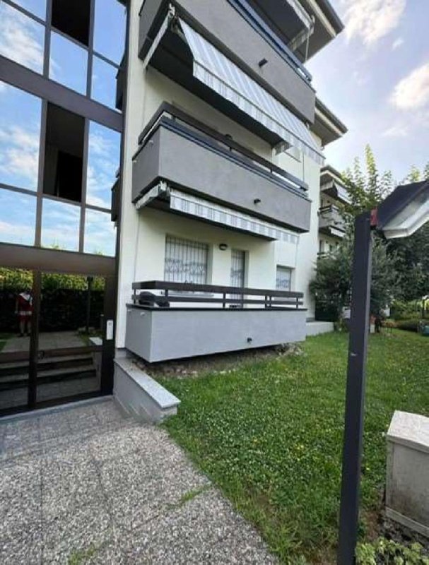 Apartamento en Appiano Gentile