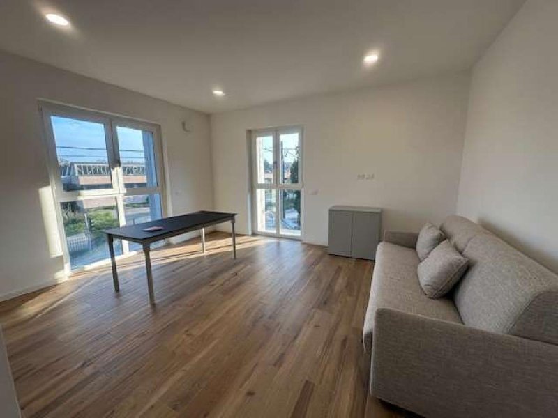 乌贾泰-特雷瓦诺公寓