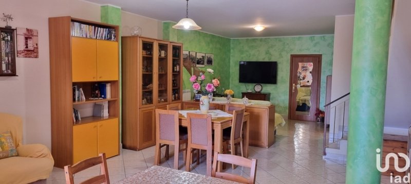 Terraced house in Tolfa