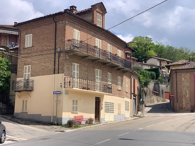 Einfamilienhaus in Castagnole delle Lanze