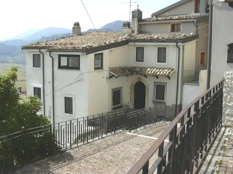 Detached house in Rivisondoli