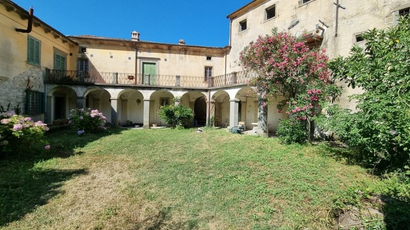 Historisches Haus in Casola in Lunigiana