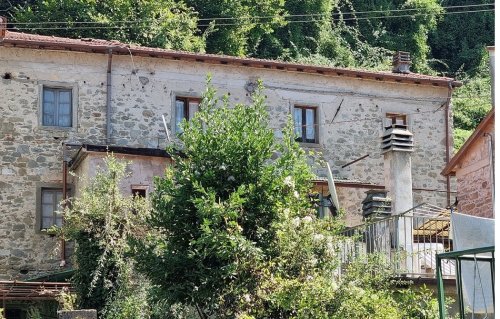 Parhus i Casola in Lunigiana