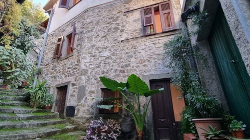 卡索拉-因卢尼贾纳半独立房屋