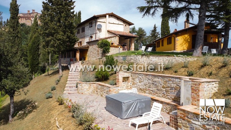 Klein huisje op het platteland in Monte Santa Maria Tiberina