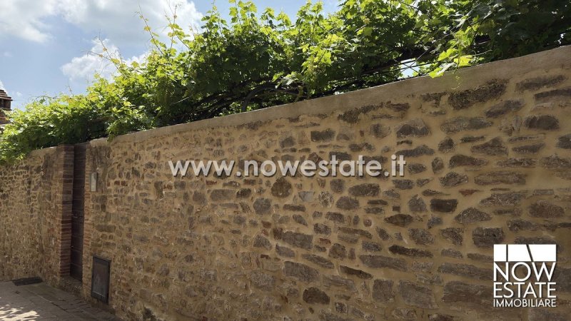 Steinhaus in Monte Santa Maria Tiberina