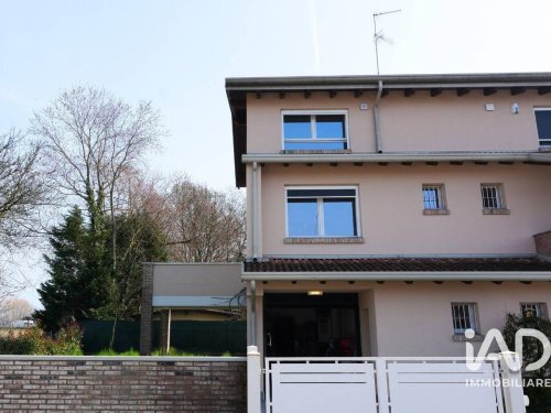 Villa en Correggio