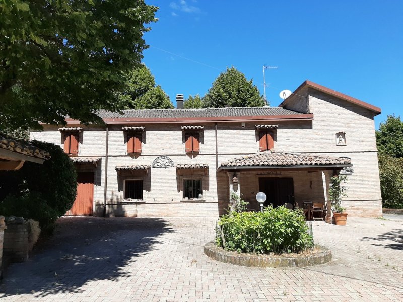Villa a Monte San Pietro