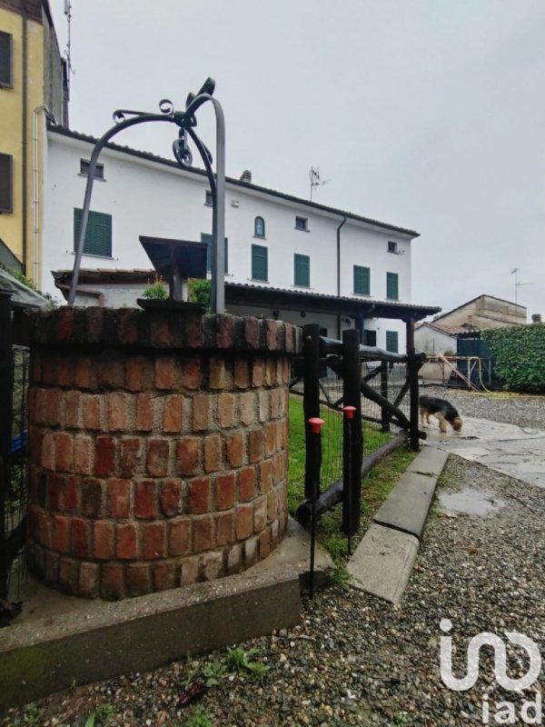 House in Valenza