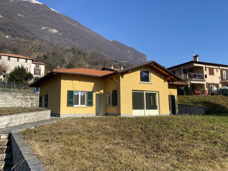 Vrijstaande woning in Tremezzina