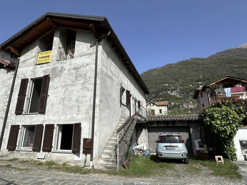 Detached house in Tremezzina